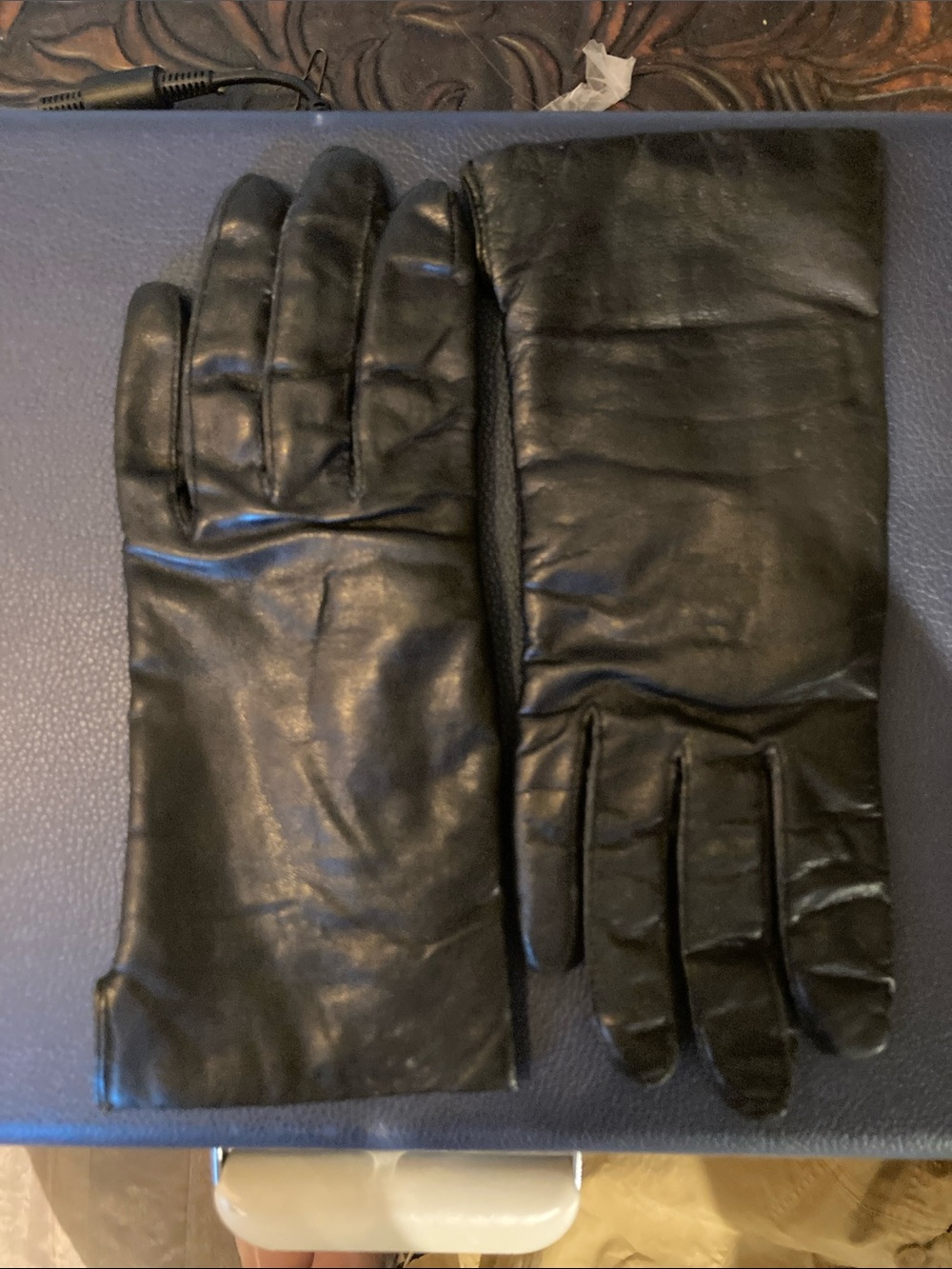 Vintage black leather gloves
